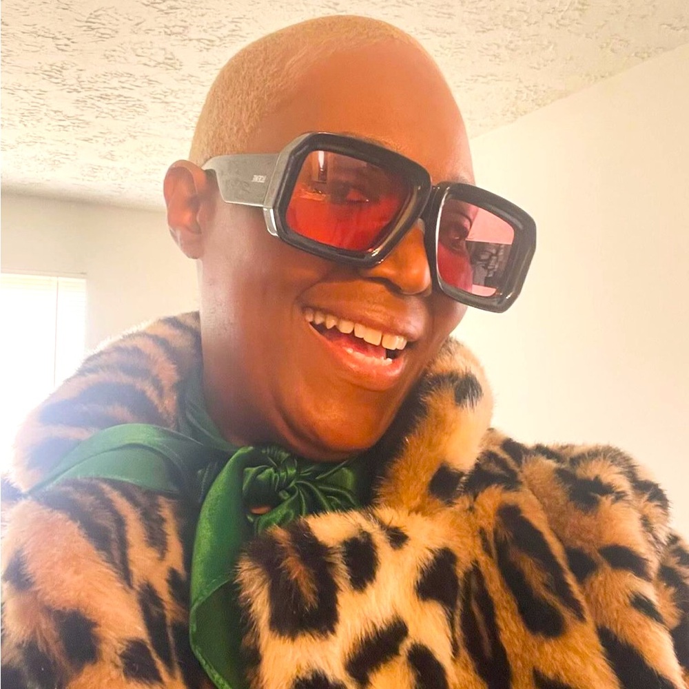 Meet your Posher, Sonja